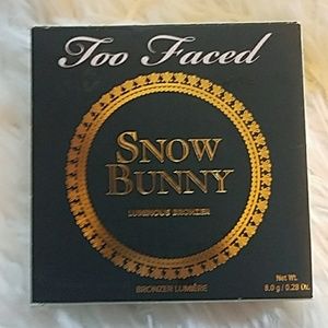 Too faced snow bunny bronzer